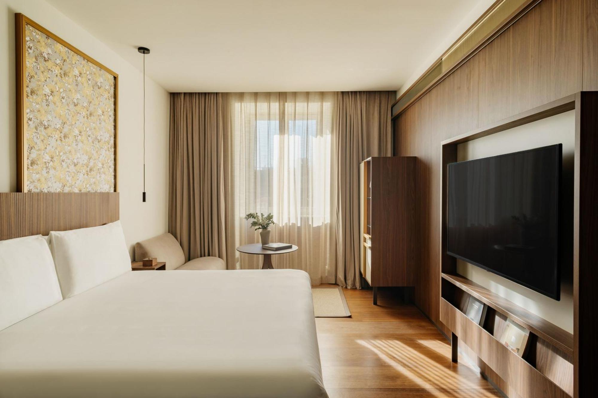 Two Bedrooms Interconnecting Premium Room with Spa Access